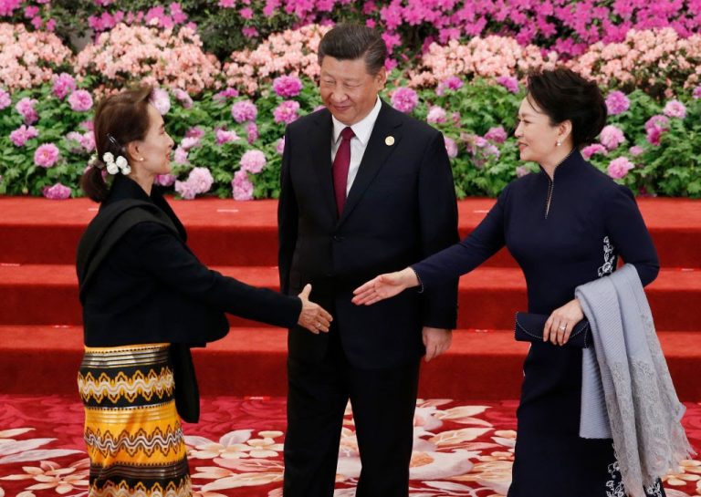 Aung-San-Suu-Kyi_Xi-Jinping_Peng-Liyuan_China-Burma-Myanmar