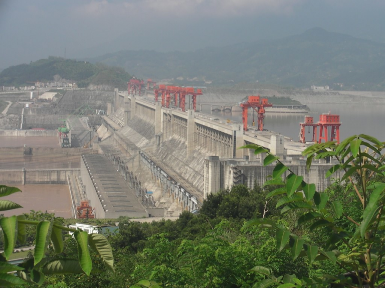 Floods_threatened_Three-Gorges_Dam-China_water_insecurity