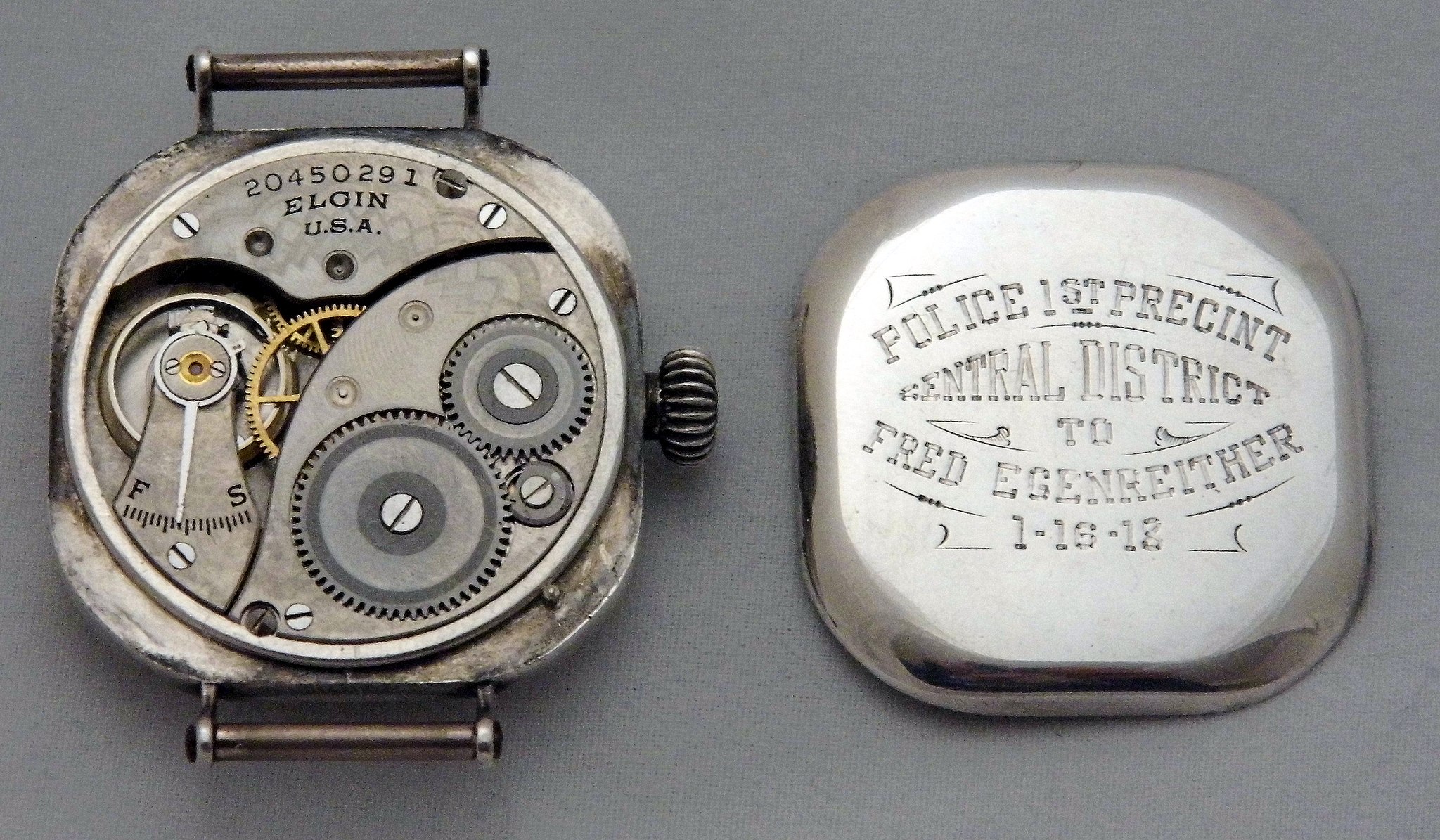 vintage-watch-wikimedia-commons