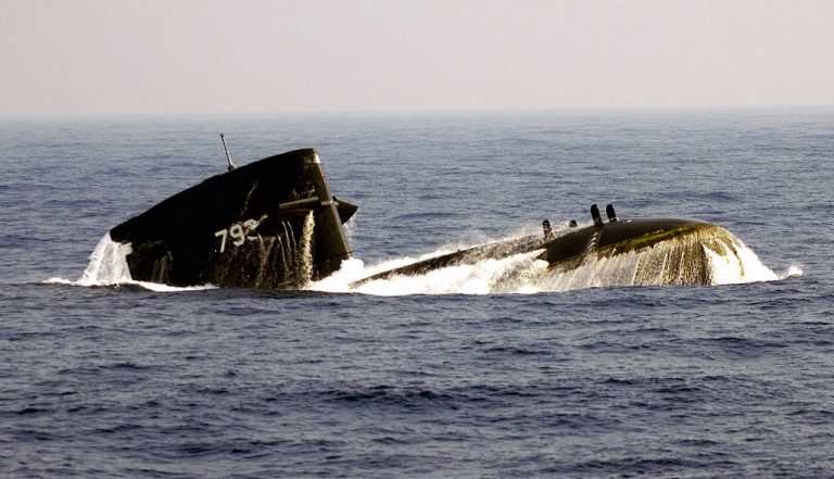 The United States is helping Taiwan develop a new submarine to replace its older models.