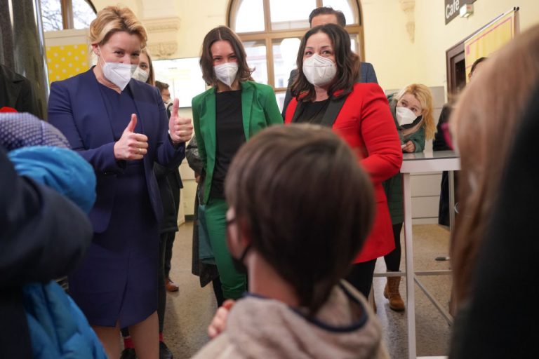 (L-R) Franziska Giffey (SPD), designated Governing Mayor of Berlin, Anne Spiegel (Bündnis90/Die Grünen), Federal Minister for Family Affairs, and Dilek Kalayci (SPD), Senator for Health, visit the child vaccination centre in the Natural History Museum as Covid-19 vaccinations for children between the ages of five and eleven began today in Berlin, on December 15, 2021 in Berlin, Germany.