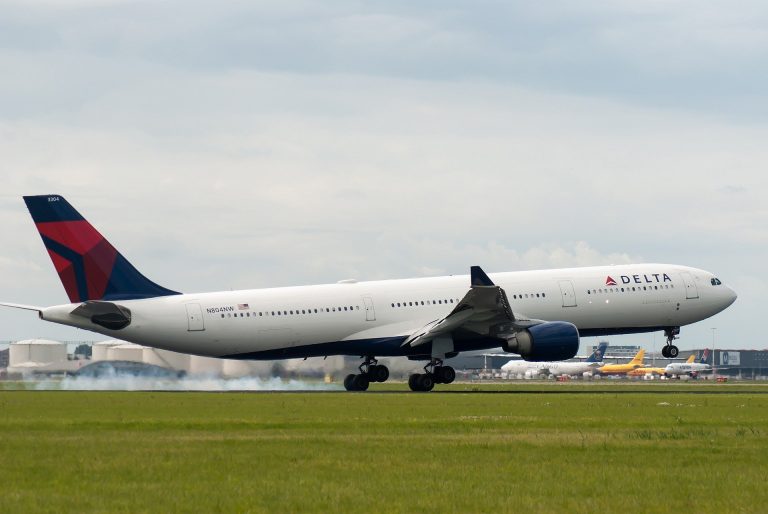 Delta-flight-turns-around-midair-due-to-China's-COVID-19-rules-