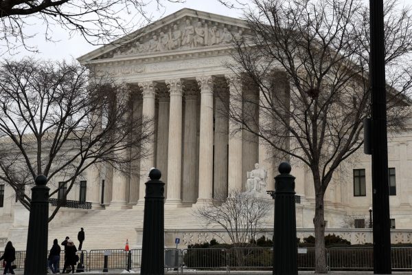 Supreme-Court-blocks-Biden's-COVID-Vaccine-Mandate-Getty-Images-1364486137