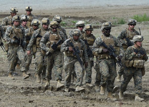 US Marines take part in a field drill during joint military exercises with Japan's Ground Self-Defense Force in Eniwa, Hokkaido prefecture, on Aug. 16, 2017. Some 300 Japanese and US servicemen took part in the joint drill on Japan's northern island.