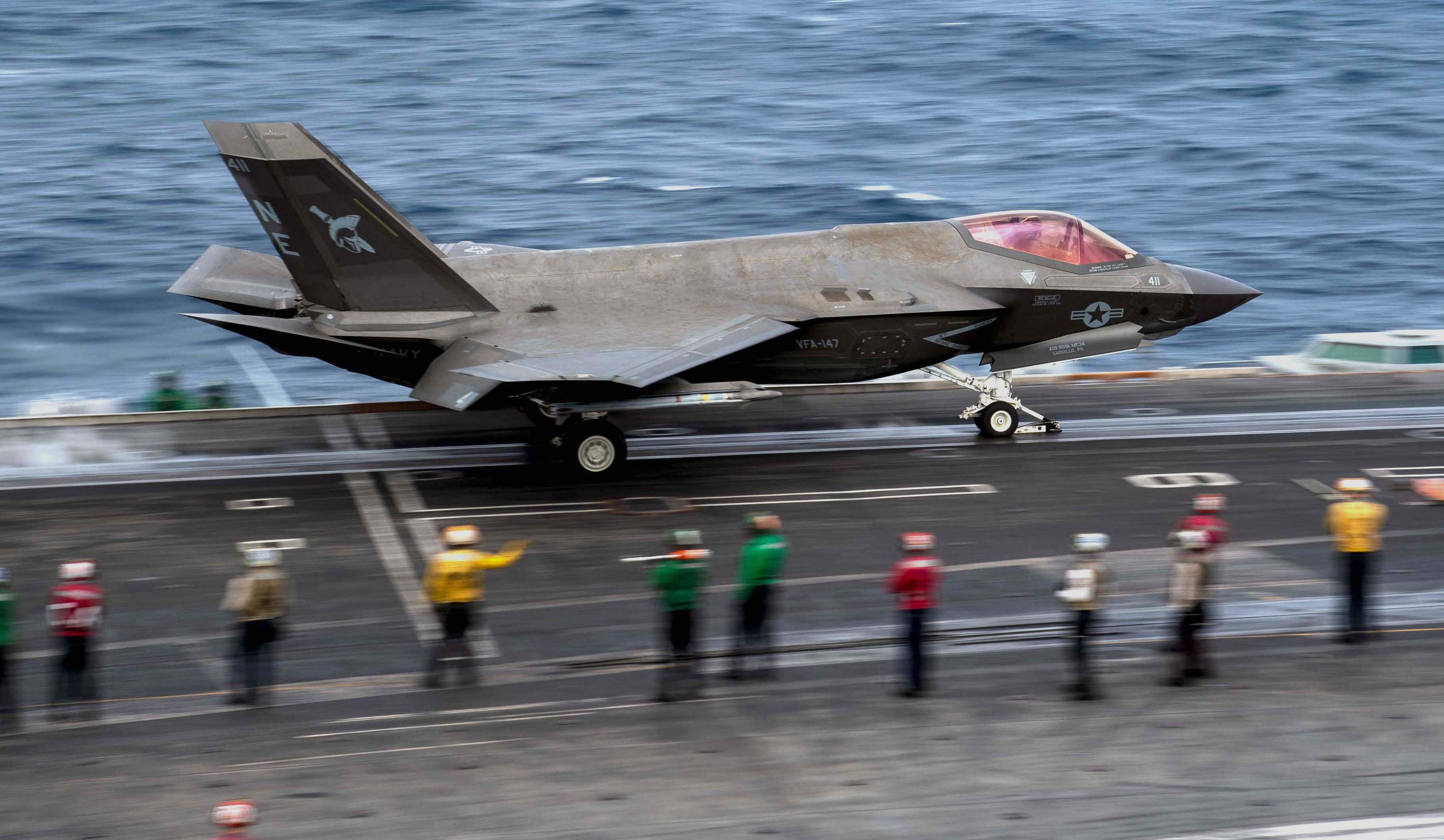 U.S. Navy Recovers Crashed F-35 Jet From Bottom of South China Sea - Vision  Times