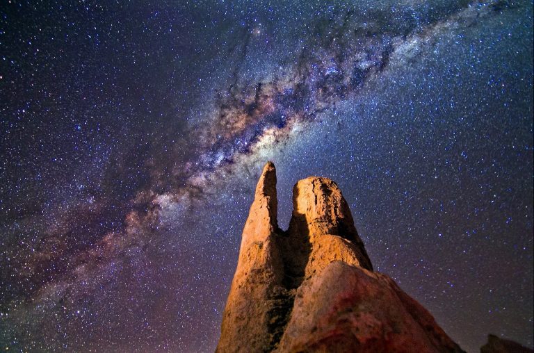Milky-Way-Galaxy-Gazing-Pexels
