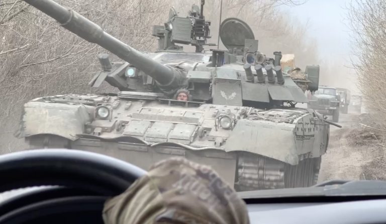 T-80-izyum-drivers-view-russian-army-April-2022