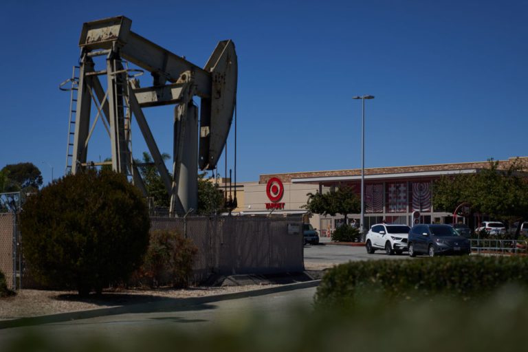 Oil=prices-recession-inflation-Getty-Images-1243416422