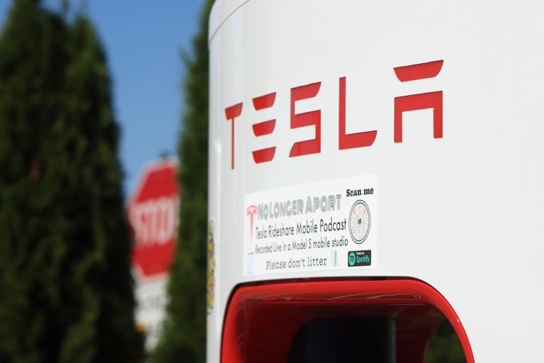Tesla-Stock-Wall-Street-Growth-ucertain-Getty-Images-1424338337