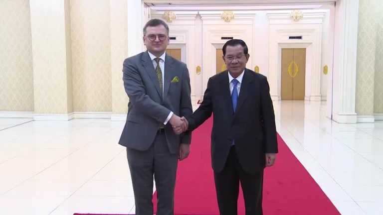 Ukraine foreign minister meets Cambodia PM ahead of ASEAN summit