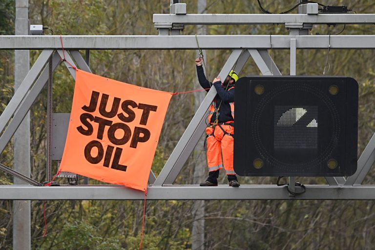 UK Police arrested journalists who covered the Just Stop Oil climate extremism events