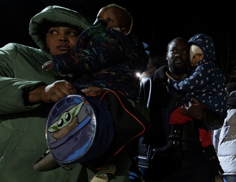 migrants-cross-after-midnight-into-canada-at-roxham-road-an-unofficial-crossing-point-from-new-york-state-to-quebec-for-asylum