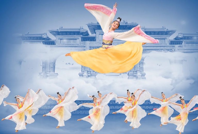 Shen Yun Performing Arts  Traditional Chinese Artistic Motifs: The Skies  and Heaven Beyond
