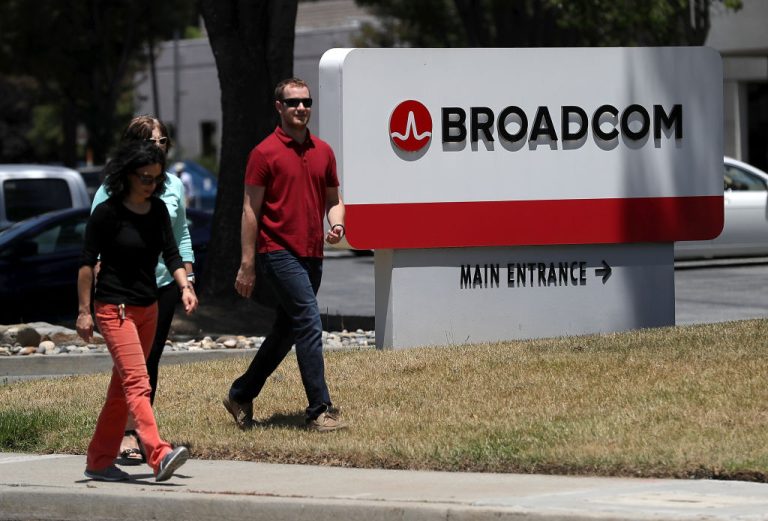 Apple will make more 5G components with Broadcom in Colorado