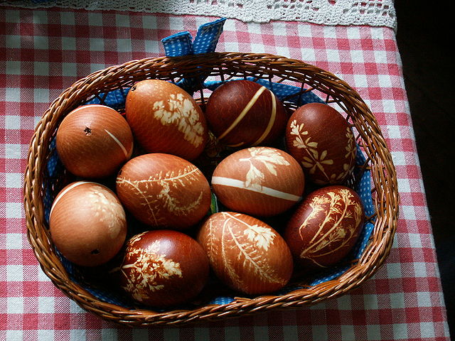 decorated-Easter-eggs-Wikimedia-Commons