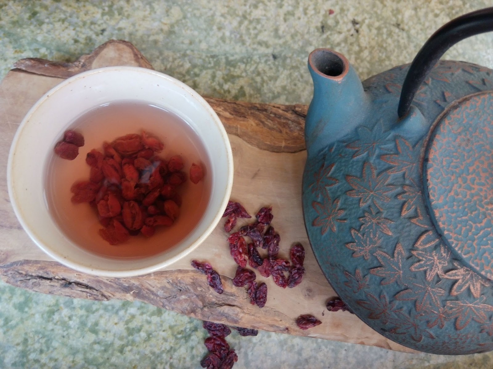 cornus-fruit-tea-Ila