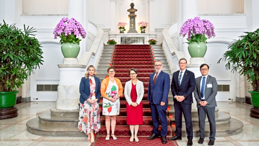 Four New Zealand Parliamentarians Hit with Chinese Sanctions After Taiwan Trip, Vow Not to Be Silenced 