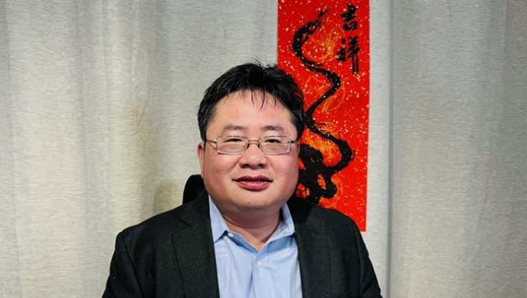 Akio Yaita Attacked During Speech