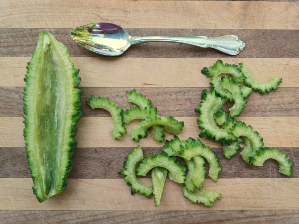 bitter-melon-scraped-ila